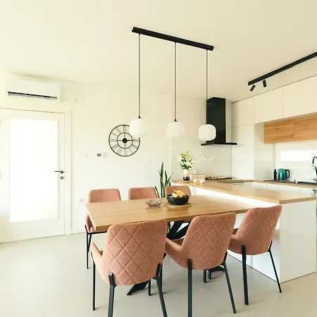 And Wellness Pannonia Villa *