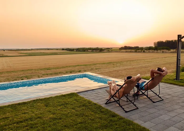 فيلة And Wellness Pannonia Elemir